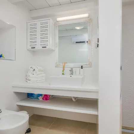 Semesterbostad 2 Bedroom Pet Friendly In