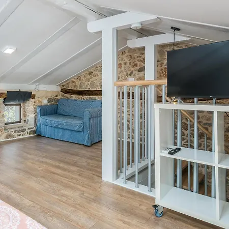 2 Bedroom Pet Friendly In Semesterbostad *