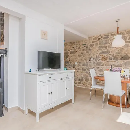 Semesterbostad 2 Bedroom Pet Friendly In *