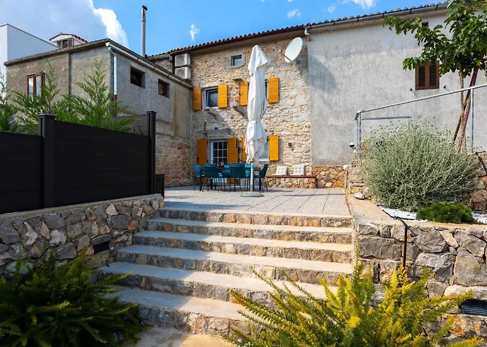 2 Bedroom Pet Friendly In Brzac