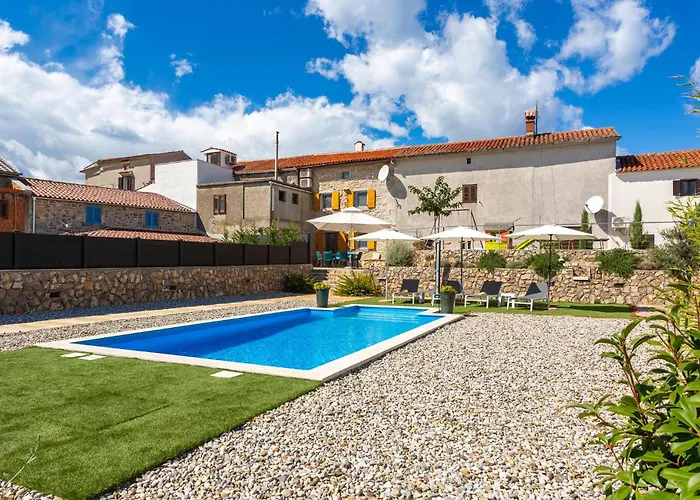 2 Bedroom Pet Friendly In * Brzac