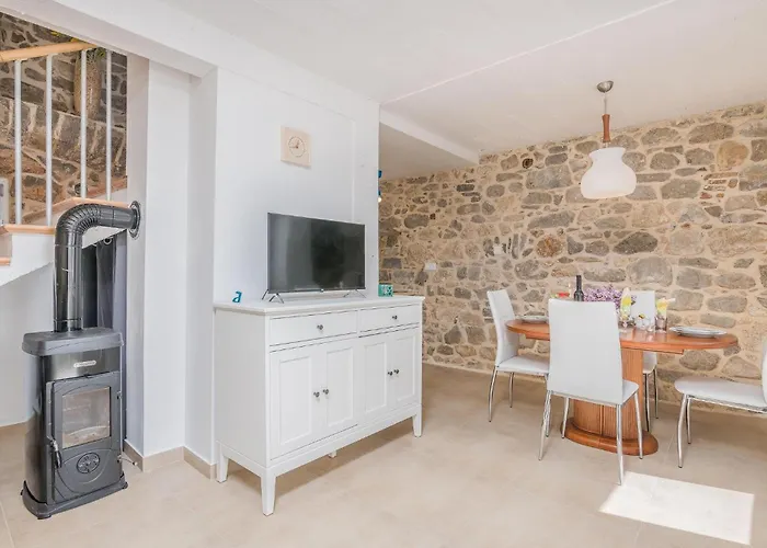 펜션 2 Bedroom Pet Friendly In *