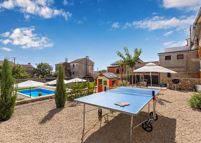 2 Bedroom Pet Friendly In Semesterbostad