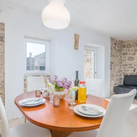 Front In Holiday home