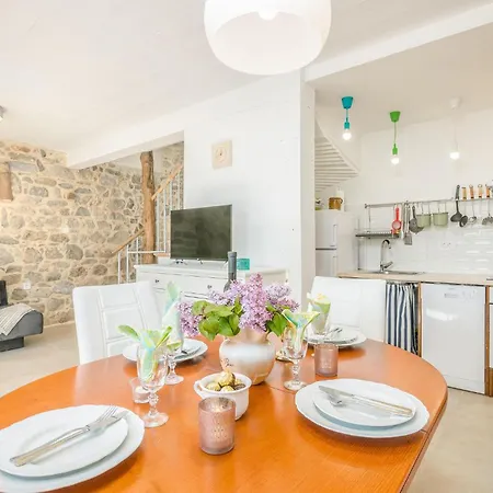 Holiday home Front In