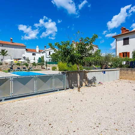 Front In Holiday home Brzac